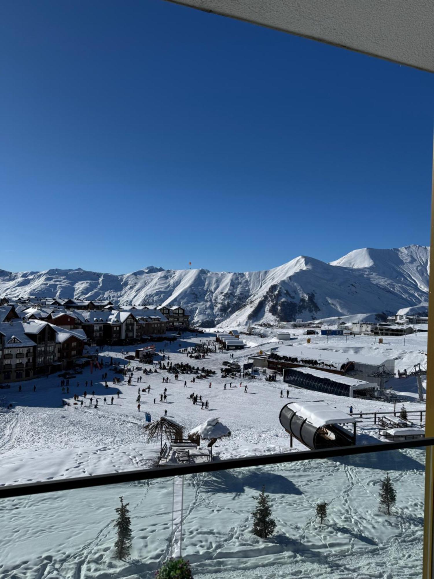 Atrium, New Gudauri Aparthotel Exterior photo